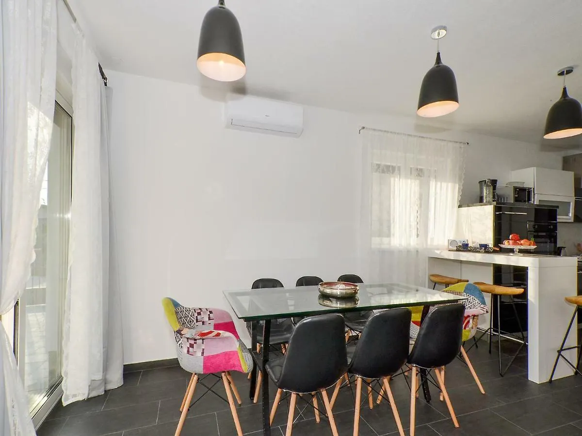 Deluxe Apartman Porto Trogir 0*,  Croatia