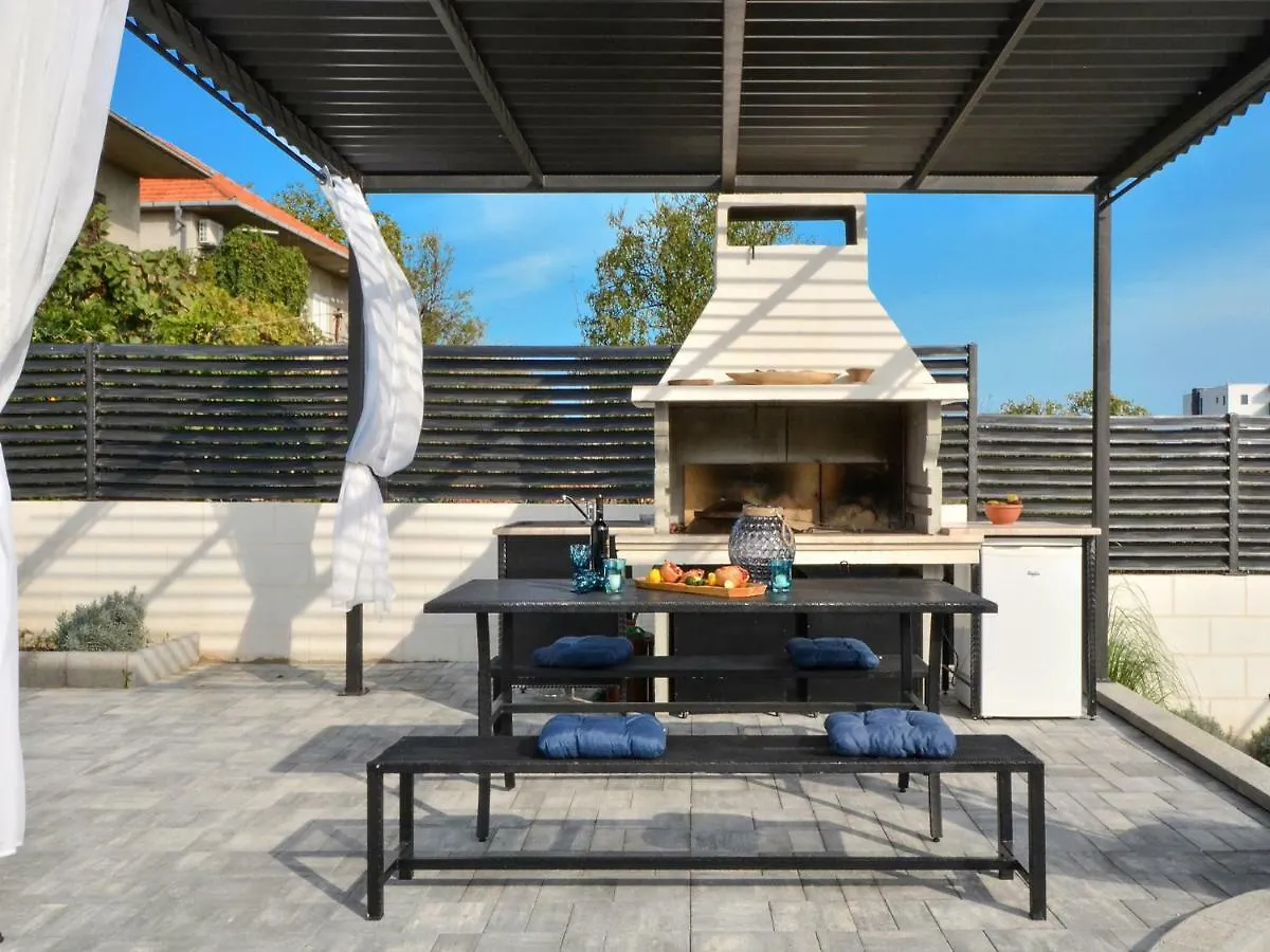 Deluxe Apartman Porto Trogir