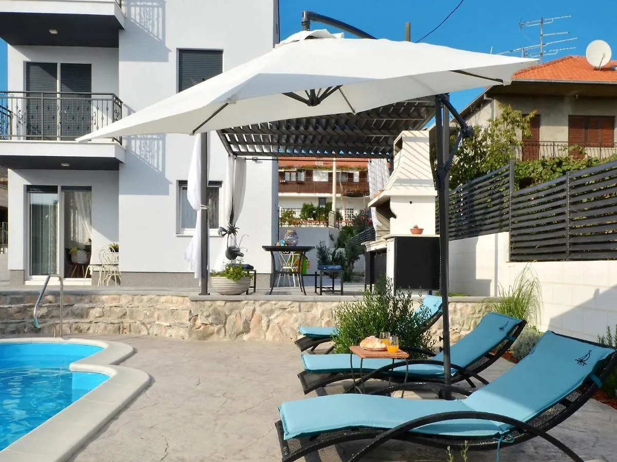 Apartment Deluxe Apartman Porto Trogir Croatia