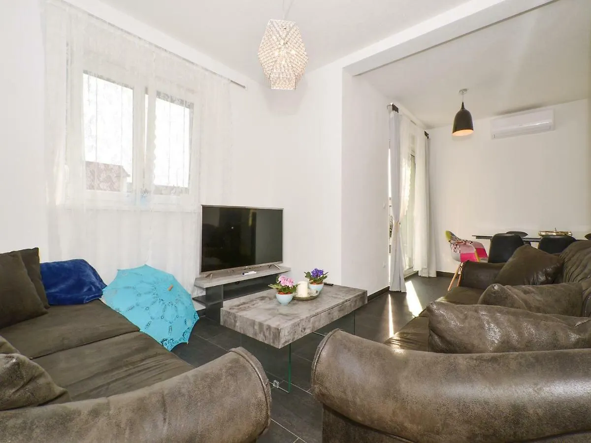 Apartment Deluxe Apartman Porto Trogir