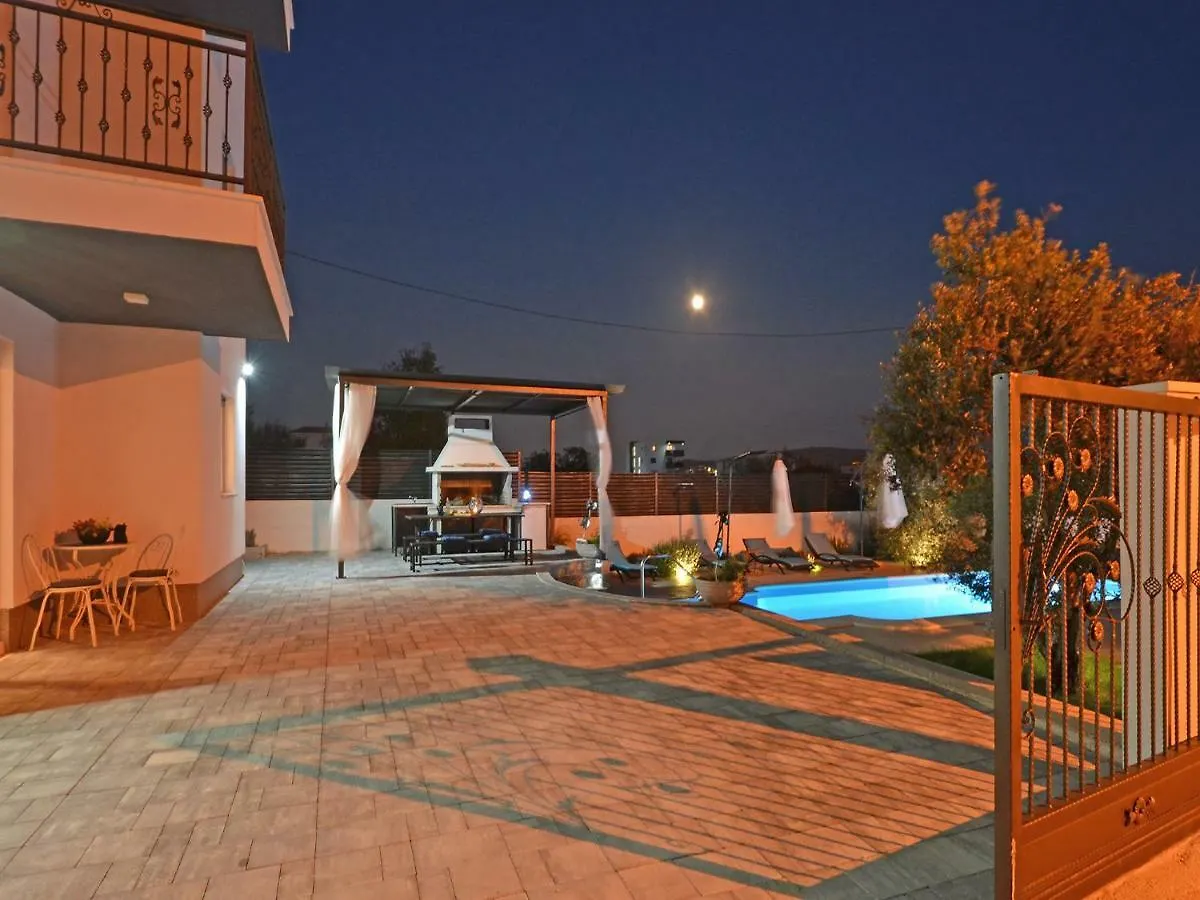 Apartment Deluxe Apartman Porto Trogir
