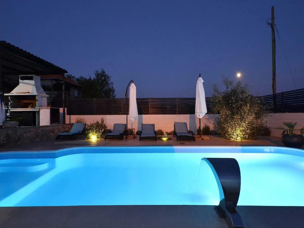 Deluxe Apartman Porto Trogir 0*,