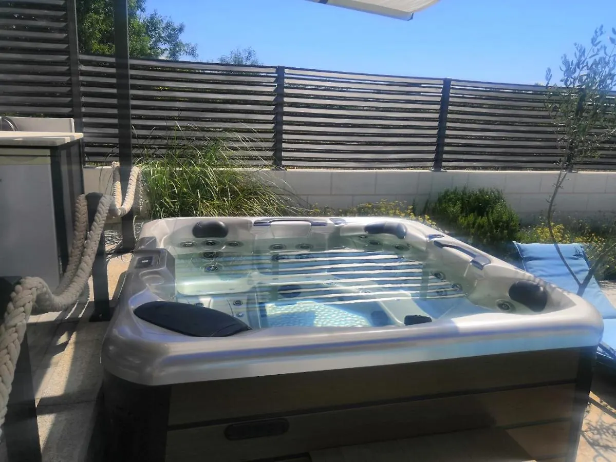 Deluxe Apartman Porto Trogir