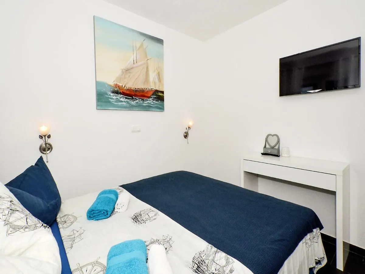 Lejlighed Deluxe Apartman Porto Trogir Kroatien