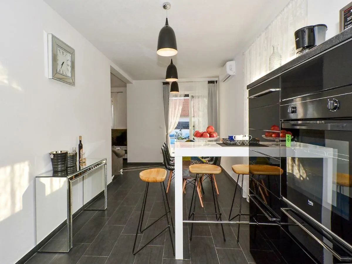 Lejlighed Deluxe Apartman Porto Trogir