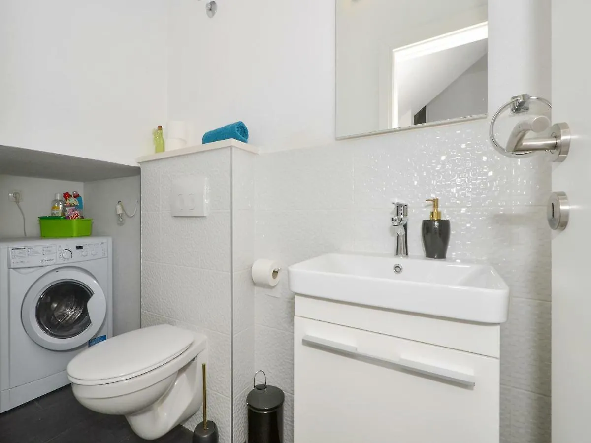Deluxe Apartman Porto Trogir